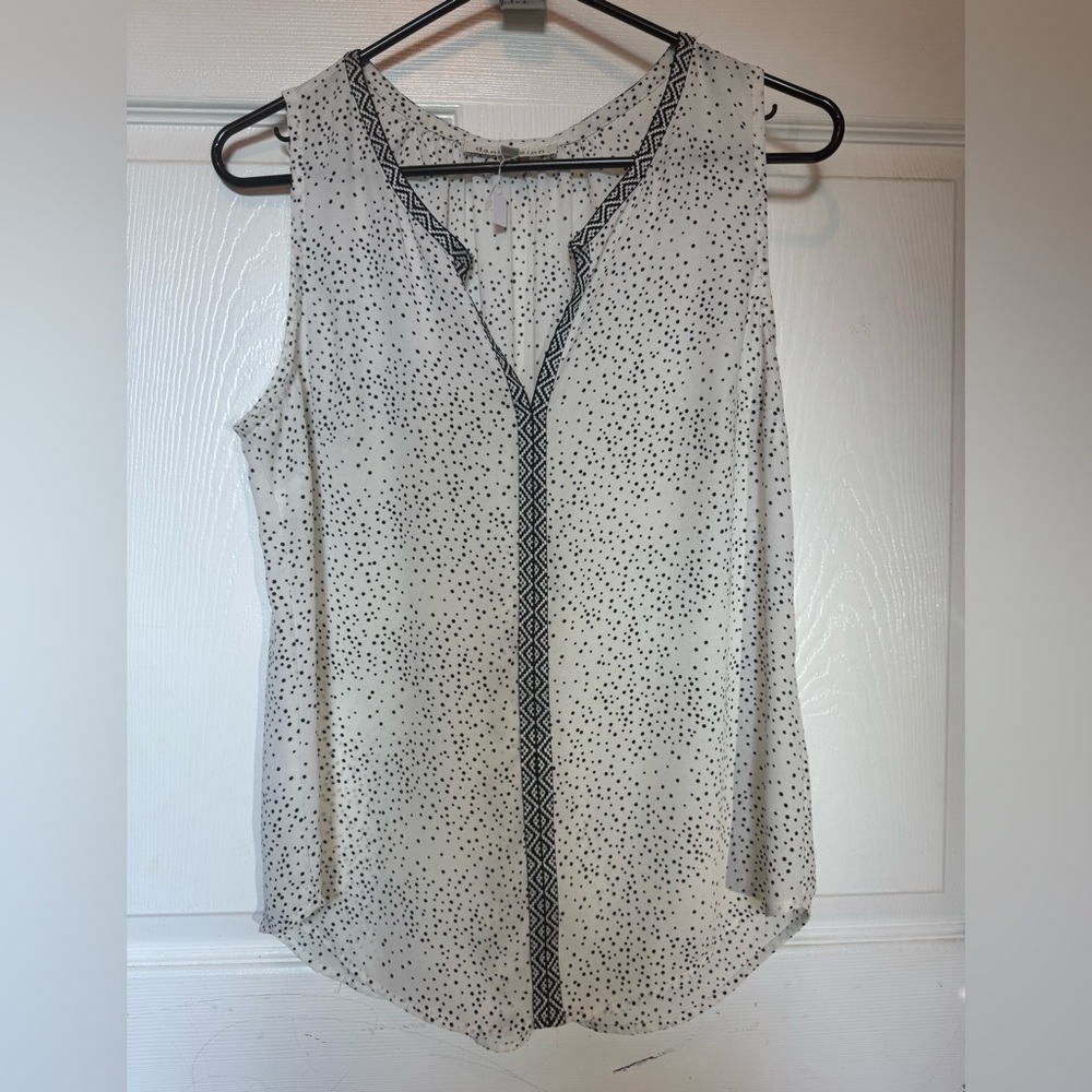 💜 3 for 33 Daniel Rainn Black and White Sleeveless Blouse